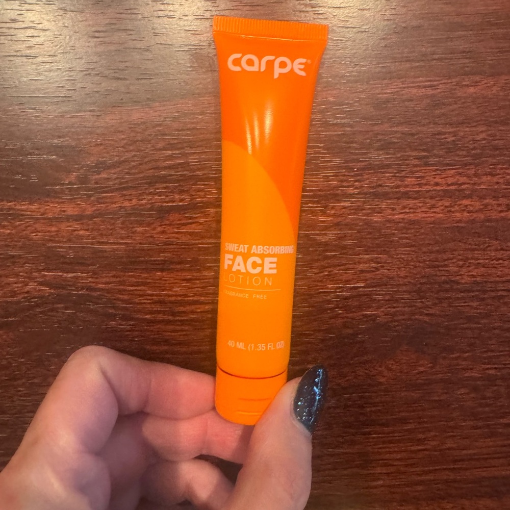 Carpe  Sweat Absorbing Face Lotion